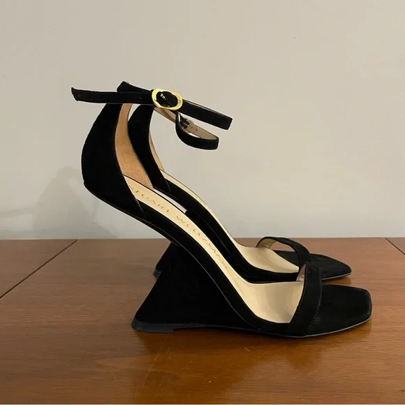 Stuart Weitzman Nudistrebel Sculptural Heel in Black Suede - Size 8 - Picture 10 of 11